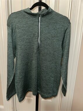 Men’s lululemon athletica Heathered Green Half-Zip long sleeve size medium
